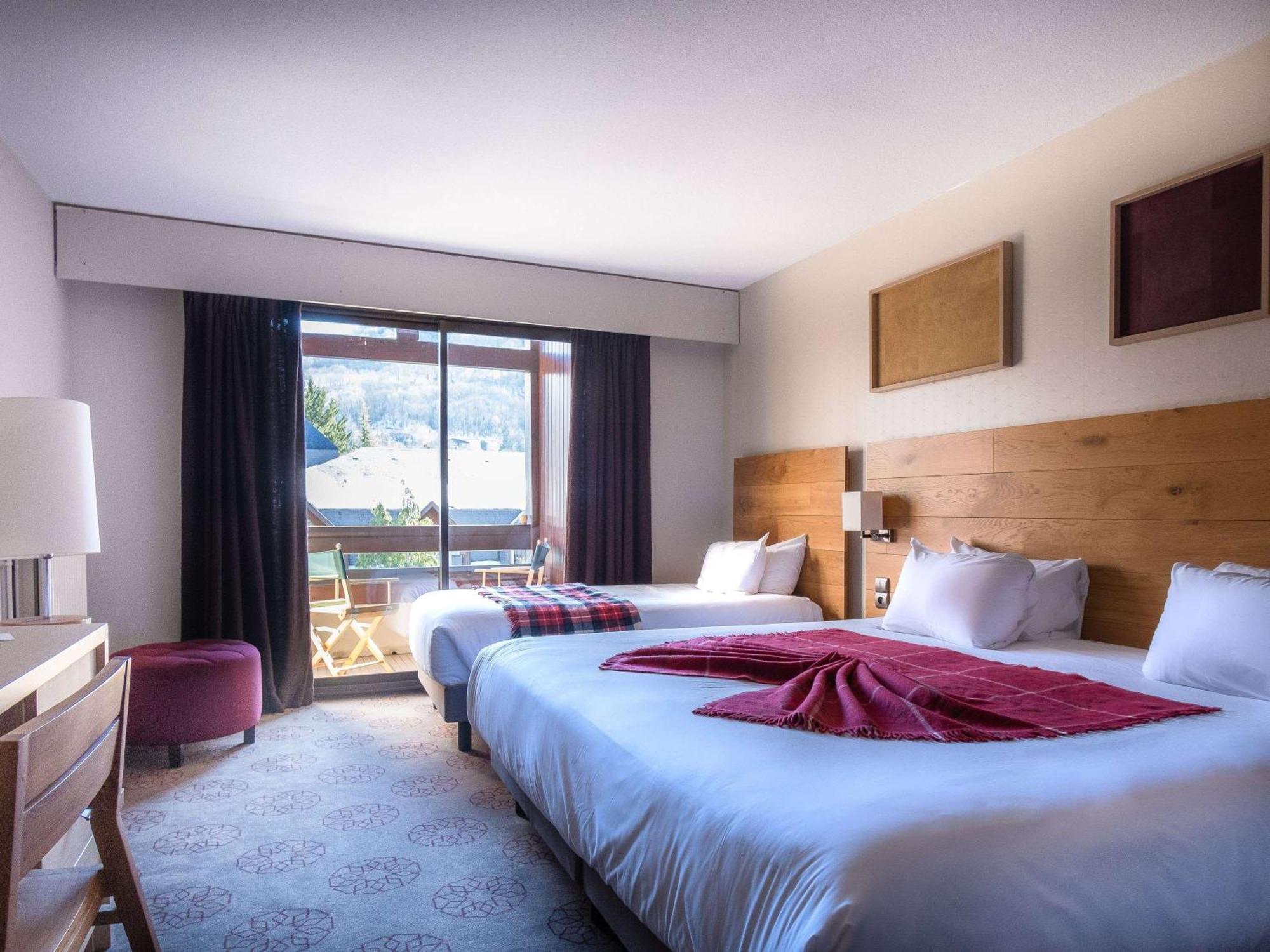 Mercure Saint-Lary Luaran gambar