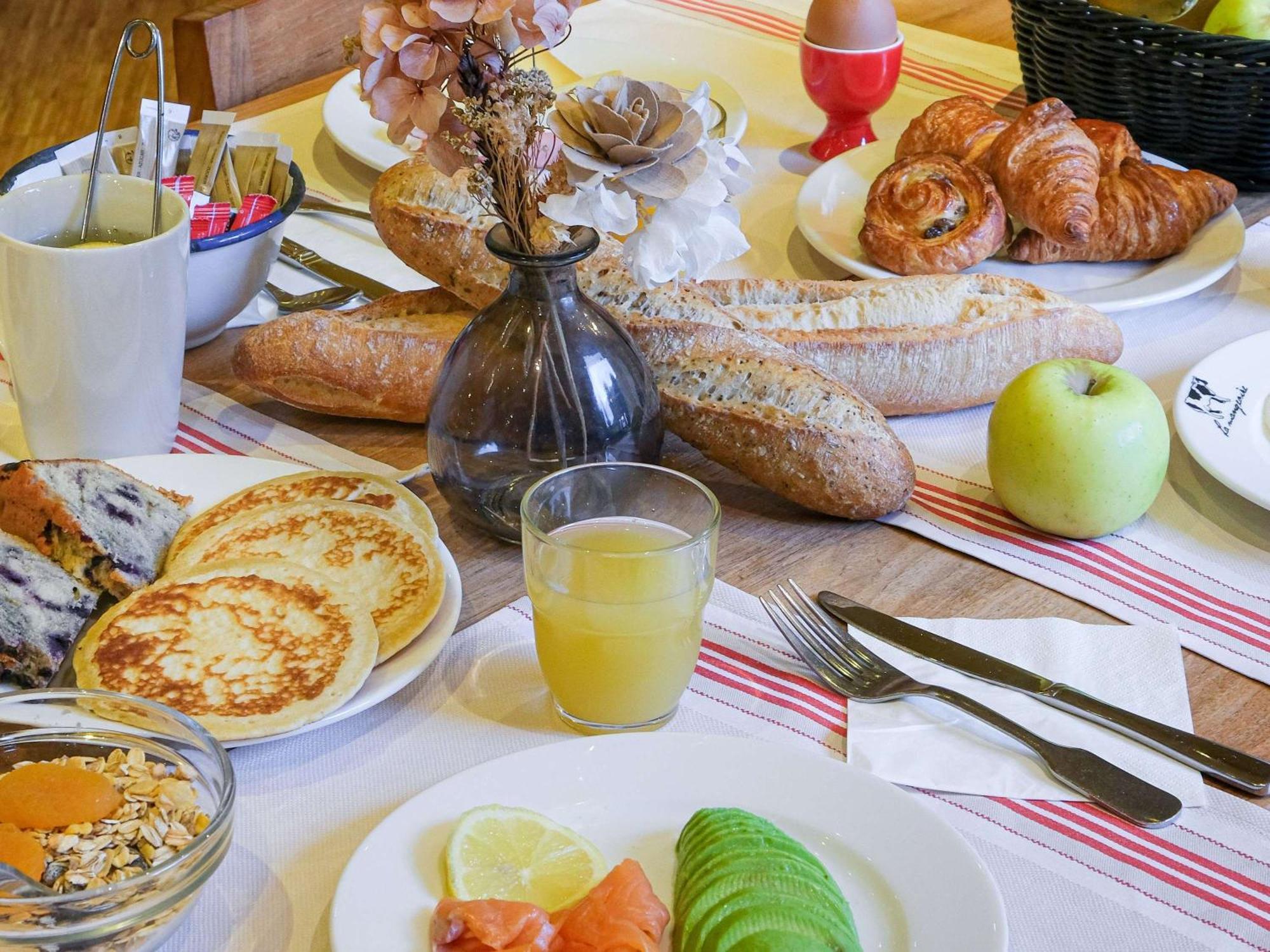 Mercure Saint-Lary Luaran gambar