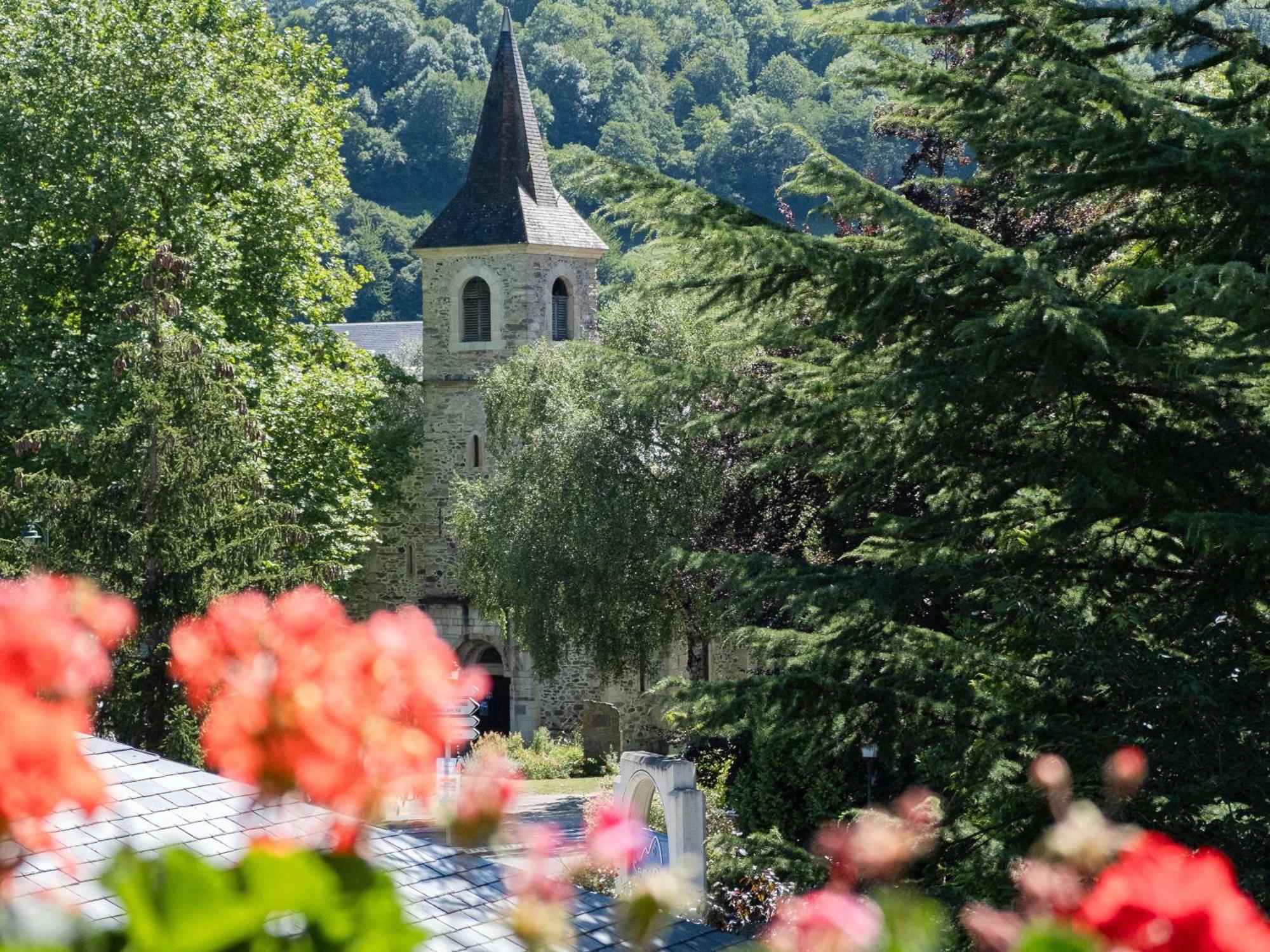 Mercure Saint-Lary Luaran gambar